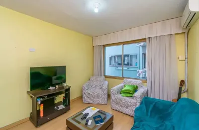 Apartamento com 2 quartos à venda na Rua Vinte e Quatro de Maio, --, Centro Histórico, Porto Alegre