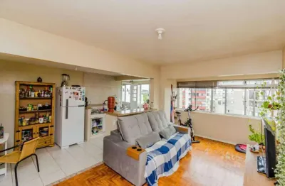 Vende-se apartamento com 2 quartos, 78m² e 1 vaga - bom fim