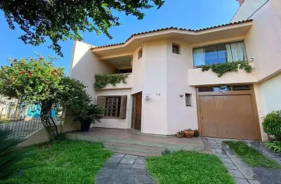 Casa - 4 dorms. - 3 vagas - 254,79 m² - santa tereza