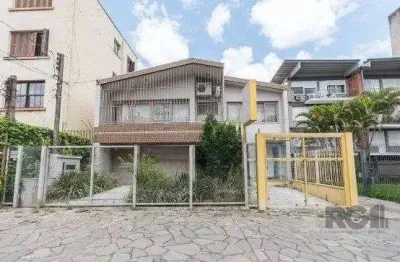 Casa com 4 quartos à venda na Avenida Coronel Lucas de Oliveira, --, Petrópolis, Porto Alegre