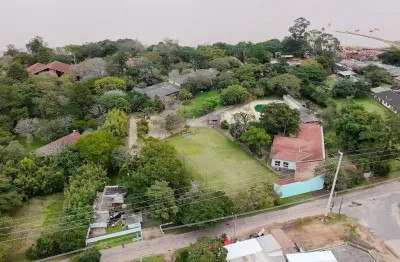 Terreno com edificações para múltiplos negócios lucrativos.