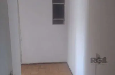 Na senador salgado filho, jk transformado em 1 dormitório de frente