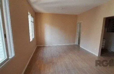 Vende-se belo studio reformado próximo a santa casa, sol da manhã em andar alto - 31m² - centro histórico
