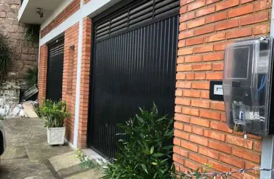 Casa com 3 quartos à venda na Rua Seis Mil Trezentos e Setenta e Seis, --, Vila Nova, Porto Alegre