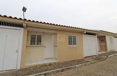 Casa em condomínio fechado com 2 quartos à venda na Rua Erechim, --, Nonoai, Porto Alegre