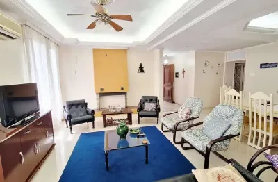 Casa com 4 dormitórios, piscina, 4 vagas, no bairro teresópolis, porto alegre,rs