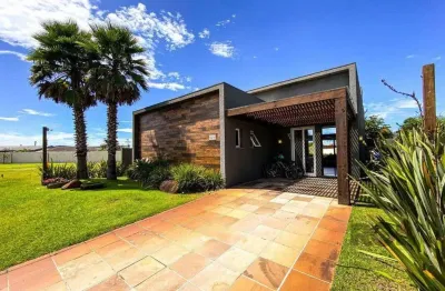 Casa em condomínio fechado com 4 quartos à venda na Rua Rio Jacuí, --, Atlântida, Xangri-Lá