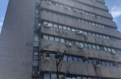 Sala comercial à venda na Rua Doutor Barros Cassal, --, Floresta, Porto Alegre