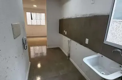 Apartamento com 2 quartos à venda na Rua dos Maias, --, Rubem Berta, Porto Alegre
