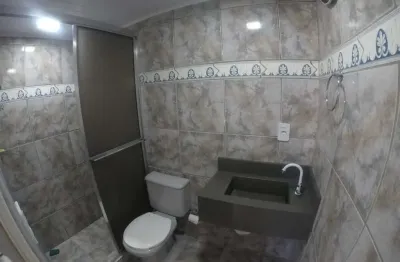 Apartamento com 2 dormitórios totalmente reformado com 2 vagas rotativas.