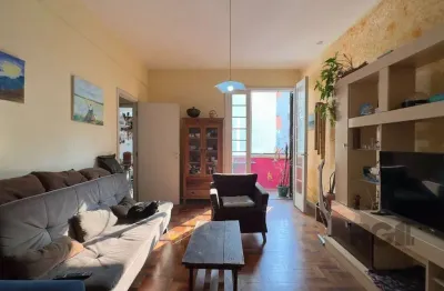 Apartamento 3 dormitórios com 112m² em ótima localização no centro histórico