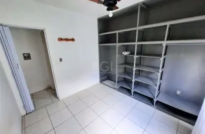 Apartamento à venda na rua doutor barcelos, no bairro tristeza em porto alegre.