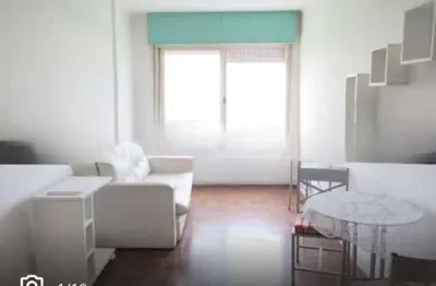 Venda apartamento de 1 dormitório no bairro santa cecília/rio branco, em porto alegre/rs.