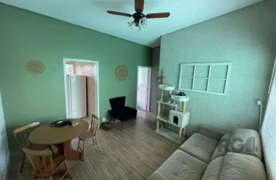 Apartamento 1 dormitório 40m² mobiliado com eletrodomésticos.