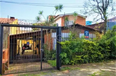 Casa para venda - 287m², 3 dormitórios, sendo 2 suites, 4 vagas - nonoai