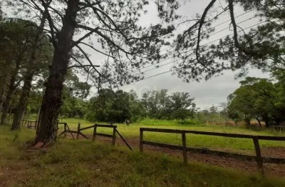 Chácara / sítio à venda na Avenida Edgar Pires de Castro, --, Lageado, Porto Alegre