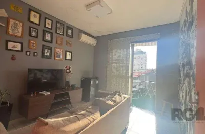 Sala comercial à venda na Rua Felipe Camarão, --, Rio Branco, Porto Alegre