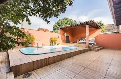 Casa com 3 quartos à venda na Rua Francisca Lechner, --, Rubem Berta, Porto Alegre