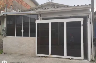 Casa com 2 quartos à venda na Rua Senhor do Bom Fim, --, Sarandi, Porto Alegre