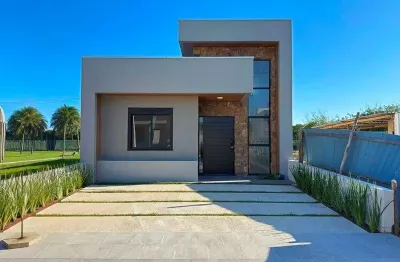 Espetacular residência térrea com 3 dormitórios no bairro hípica.