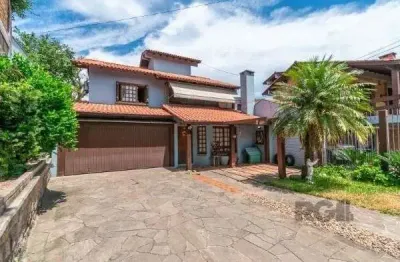 Residência com 4 dormitórios á venda no bairro jardim izabel.