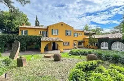 Casa em porto alegre, no bairro pedra redonda, com 7 dormitório(s), e 7 banheiro