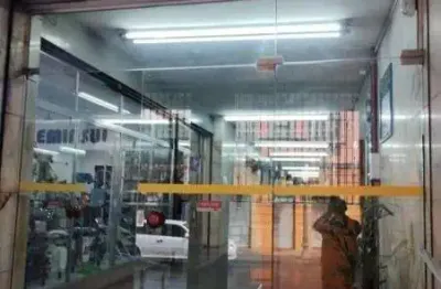 Conjunto/sala em porto alegre, no bairro centro histórico, e 0 banheiros, à vend