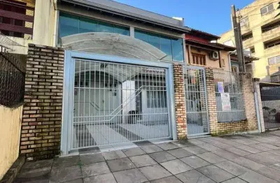 Casa à venda com 215m² na hípica, 3 quartos sendo 1 suíte e 2 vagas