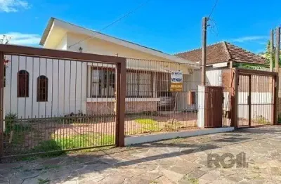 Casa em porto alegre, no bairro ipanema, com 4 dormitório(s), e 4 banheiros, à v