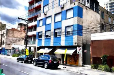 Lindo 2Dormitórios Dependência de Empregada Desocupado Sacada com Churrasqueira Privativa