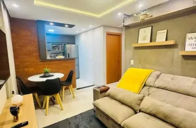 Apartamento de 2 dormitórios com 1 vaga no Bairro Morro Santana.