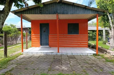 Casa com 2 quartos à venda na Rua E, --, Lami, Porto Alegre