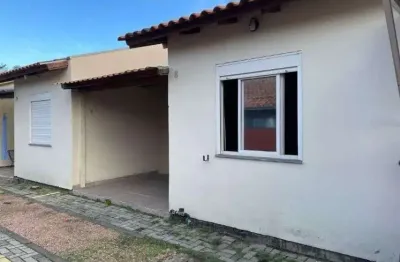Casa em condomínio privativo de 2 dormitórios no bairro Ponta Grossa