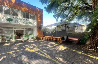 Excelente loja a venda bairro Tristeza, com 202m2. Aceita dação.