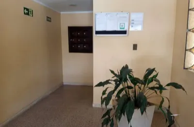 Apartamento 2 quartos, vaga garagem, no Bairro Santo Antônio em Porto Alegre - RS