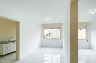 Apartamento 1 suíte com vaga no Menino Deus – Próximo à Av. Getúlio Vargas