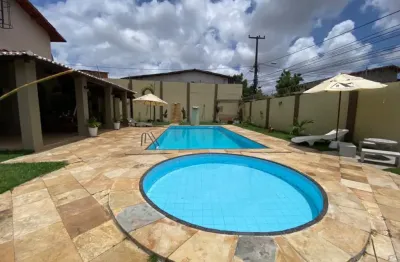 Casa duplex em condomínio com três quartos perto do são luis do cambeba