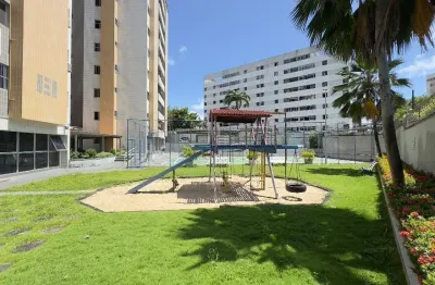 Excelente apartamento com três quartos no bairro de fátima
