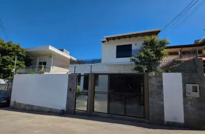 Casa para Venda em Florianópolis, Bom Abrigo, 4 dormitórios, 1 suíte, 3 banheiros, 2 vagas