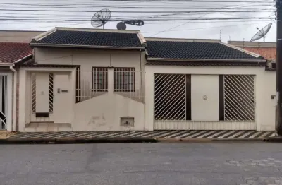 Casa com 4 quartos à venda na Rua João Nunes de Oliveira Júnior, 205, Foch I, Pouso Alegre