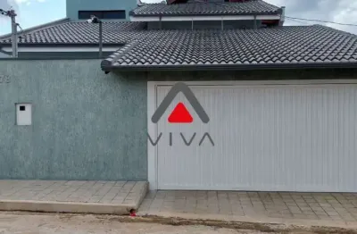 Casa com 3 quartos à venda na Praça Brás dos Santos, 10, Centro, Silvianópolis