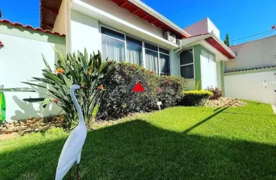Casa com 4 quartos à venda na Rua Dionísio Machado, 75, Centro, Pouso Alegre