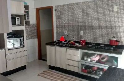 Casa com 3 quartos à venda na Rua João Guilherme Pereira, 100, Foch I, Pouso Alegre
