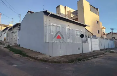 Casa com 2 quartos para alugar na Rua Araponga, 15, Jardim Canadá, Pouso Alegre