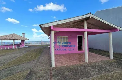 LINDA CASA COM ÁREA GOURMET E PISCINA — PÉ NA AREIA! Valor de R$330.000,00