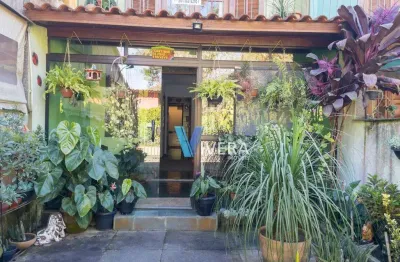 Casa com 3 dormitórios à venda, 120 m² por r$ 350.000,00 - albuquerque - teresópolis/rj