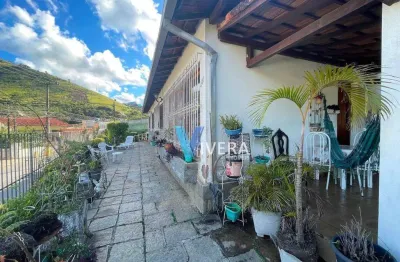 Casa com 4 dormitórios à venda, 170 m² por r$ 900.000,00 - vale do paraíso - teresópolis/rj