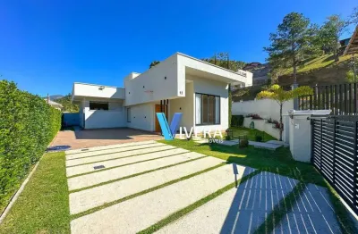 Casa com 3 dormitórios à venda, 190 m² por r$ 1.250.000,00 - albuquerque - teresópolis/rj