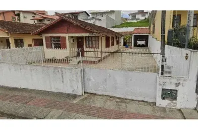 Casa à venda na Rua Elesbão Pinto da Luz, 1145, Jardim Atlântico, Florianópolis