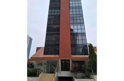Ponto comercial à venda na Rua Adhemar da Silva, 826, Kobrasol, São José
